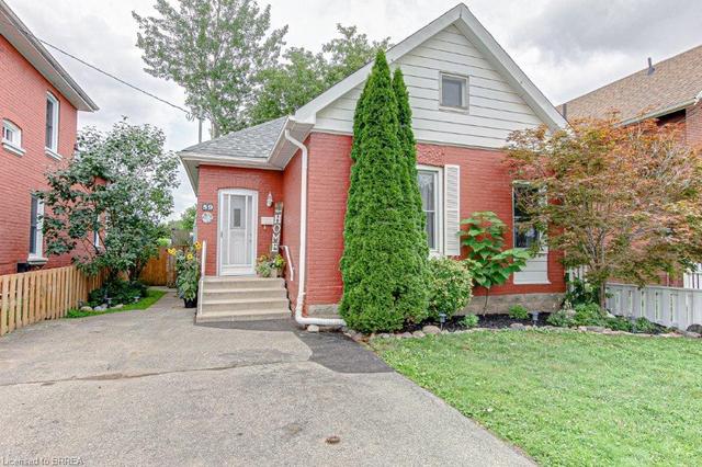 59 Ontario Street, House detached with 3 bedrooms, 1 bathrooms and 4 parking in Brantford ON | Image 2