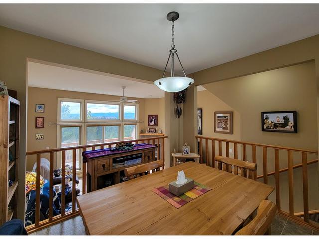 15 - 4878 Ridge Road, House attached with 3 bedrooms, 4 bathrooms and 1 parking in Radium Hot Springs BC | Image 32