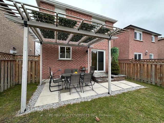 25 Cluett Dr N, House detached with 3 bedrooms, 3 bathrooms and 1 parking in Ajax ON | Image 29