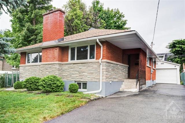 247 Woodland Avenue, House detached with 3 bedrooms, 2 bathrooms and 4 parking in Ottawa ON | Image 1