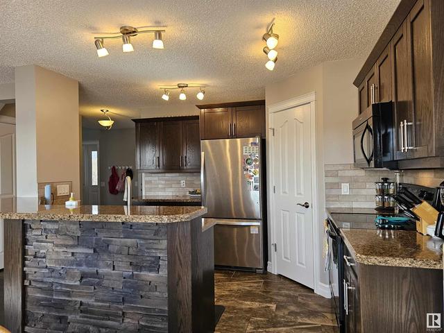 236 Brookview Wy, House detached with 3 bedrooms, 3 bathrooms and null parking in Stony Plain AB | Image 4
