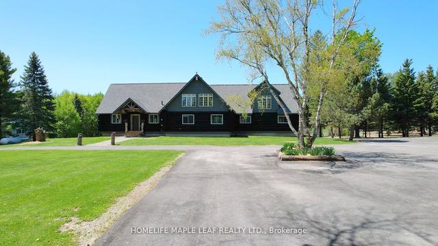 111440 11th Line, Home with 1 bedrooms, 4 bathrooms and 22 parking in East Garafraxa ON | Image 1