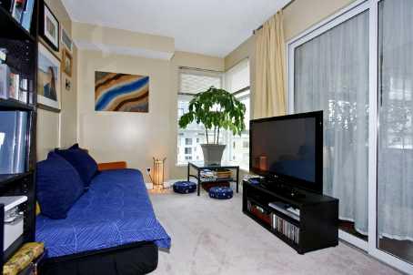 701 - 50 Lombard St, Condo with 2 bedrooms, 1 bathrooms and 1 parking in Toronto ON | Image 7