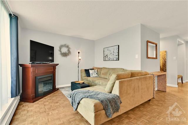 1115 - 2020 Jasmine Crescent, Condo with 3 bedrooms, 2 bathrooms and 2 parking in Ottawa ON | Image 6