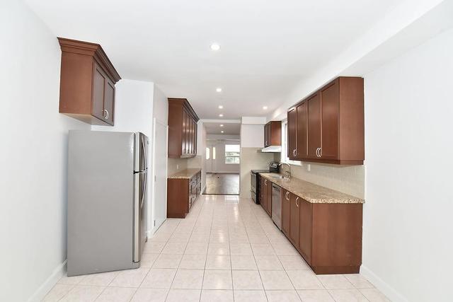 221 Belgravia Ave, House detached with 3 bedrooms, 4 bathrooms and 2 parking in Toronto ON | Image 3