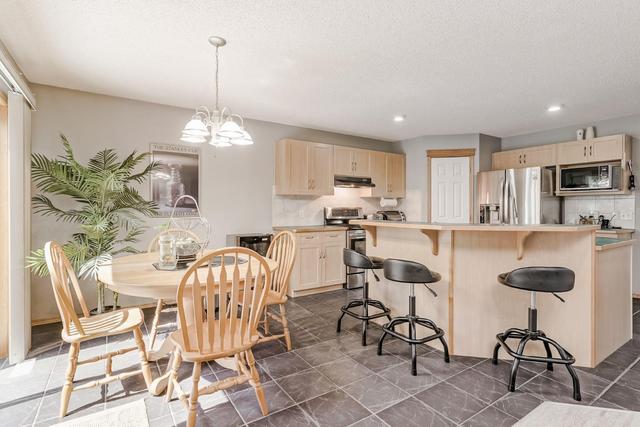 72 Cranfield Park Se, House detached with 3 bedrooms, 2 bathrooms and 4 parking in Calgary AB | Image 8
