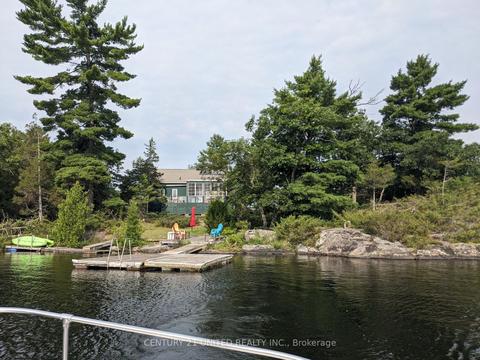 3081 Stony Lake Island 105, House detached with 4 bedrooms, 2 bathrooms and 0 parking in Douro Dummer ON | Card Image