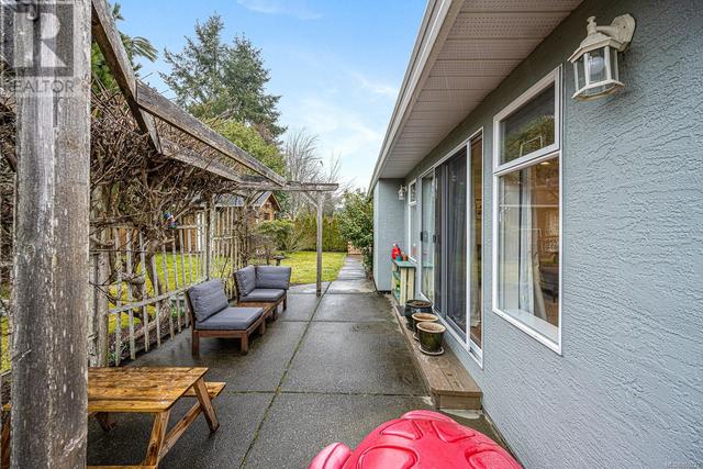 1746 Valley View Dr, House detached with 3 bedrooms, 2 bathrooms and 4 parking in Courtenay BC | Image 33