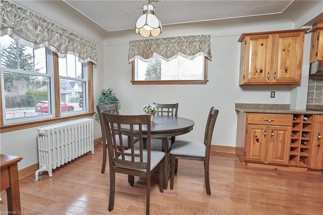 525 Emery Street E, House detached with 2 bedrooms, 2 bathrooms and 5 parking in London ON | Image 13