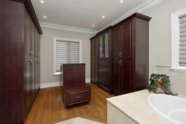 53 Isaiah Dr, House detached with 5 bedrooms, 6 bathrooms and 7 parking in Vaughan ON | Image 16