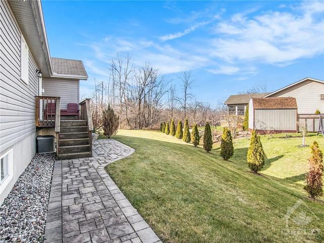 114 Templeton Court, House detached with 2 bedrooms, 2 bathrooms and 4 parking in North Grenville ON | Image 26