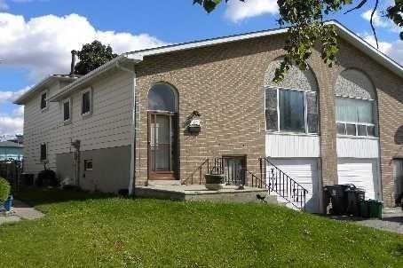 (upper) - 72 Parkdene Crt, House semidetached with 3 bedrooms, 1 bathrooms and 1 parking in Toronto ON | Image 1