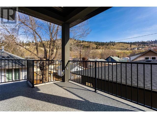671 Ellis Street, House detached with 3 bedrooms, 3 bathrooms and 3 parking in Kelowna BC | Image 17