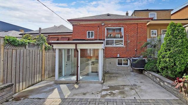 main - 297 Gilbert Ave, House detached with 3 bedrooms, 1 bathrooms and 0 parking in Toronto ON | Image 33