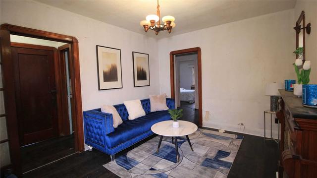 158 Fifth St, House detached with 2 bedrooms, 1 bathrooms and 2 parking in Toronto ON | Image 7