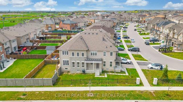 80 Banbridge Cres, House semidetached with 4 bedrooms, 3 bathrooms and 4 parking in Brampton ON | Image 1