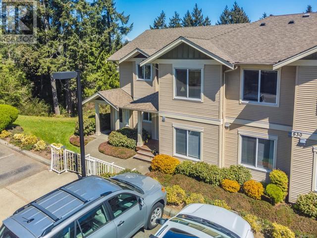 200 - 830 Varsity Way, House attached with 3 bedrooms, 2 bathrooms and 2 parking in Nanaimo BC | Image 3