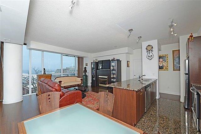 604 - 1 Hurontario St, Condo with 2 bedrooms, 2 bathrooms and 1 parking in Mississauga ON | Image 11