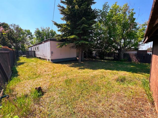 5210 56b Street, House detached with 2 bedrooms, 1 bathrooms and 2 parking in Lloydminster (Part) AB | Image 15