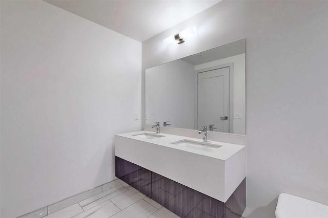 805 - 6 Jackes Ave, Condo with 2 bedrooms, 3 bathrooms and 2 parking in Toronto ON | Image 2