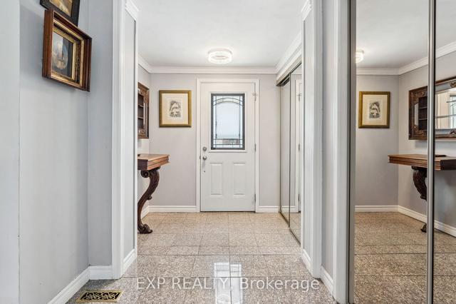 911 Fourth St, House semidetached with 3 bedrooms, 2 bathrooms and 4 parking in Mississauga ON | Image 12