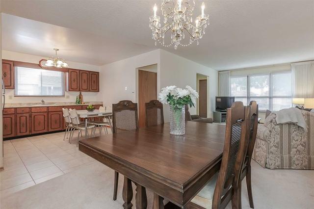 2405 Malcolm Cres, House detached with 3 bedrooms, 2 bathrooms and 3 parking in Burlington ON | Image 6