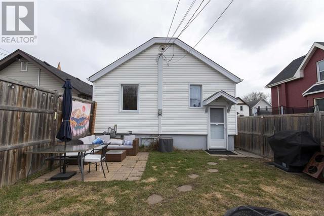 236 Pruden St, House detached with 2 bedrooms, 1 bathrooms and null parking in Thunder Bay ON | Image 27