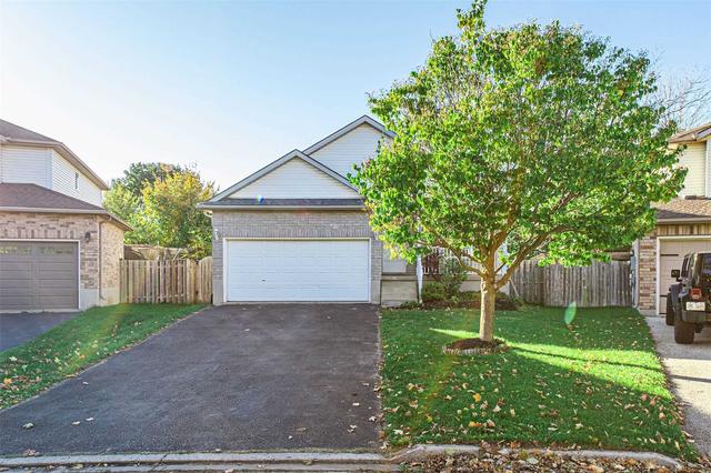 679 Spinnaker Cres, House detached with 3 bedrooms, 3 bathrooms and 6 parking in Waterloo ON | Image 12