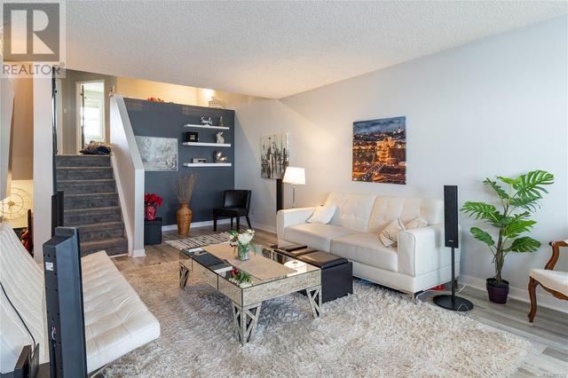 204b - 6231 Blueback Rd, Condo with 2 bedrooms, 1 bathrooms and 2 parking in Nanaimo BC | Image 29