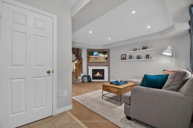 103 Glenashton Dr, House semidetached with 4 bedrooms, 4 bathrooms and 2 parking in Oakville ON | Image 34