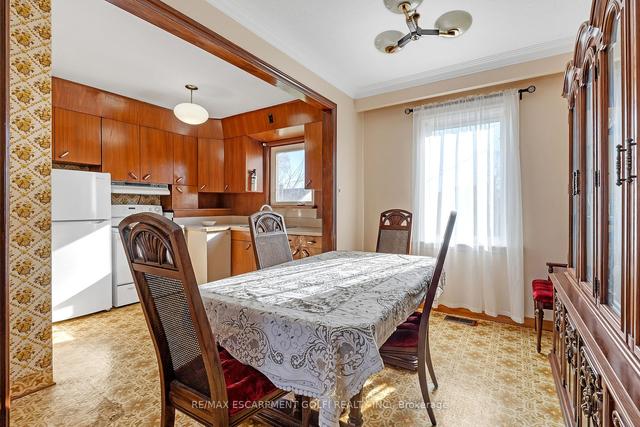57 Wise Cres, House detached with 3 bedrooms, 2 bathrooms and 5 parking in Hamilton ON | Image 27