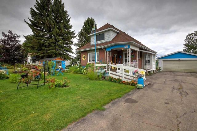 30 6 County Rd S, House detached with 3 bedrooms, 2 bathrooms and 6 parking in Tiny ON | Image 1