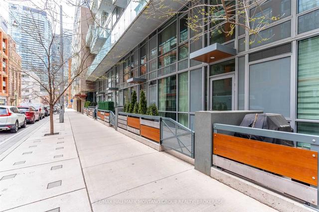 th22 - 30 Nelson St, Townhouse with 3 bedrooms, 3 bathrooms and 2 parking in Toronto ON | Image 27