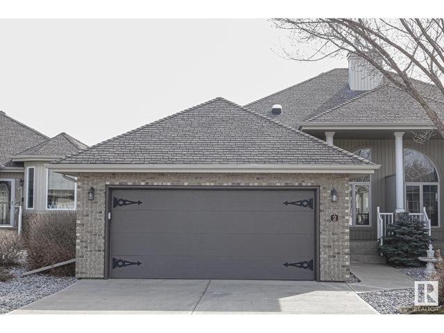 2 - 10848 8 Av Sw, House semidetached with 3 bedrooms, 2 bathrooms and 4 parking in Edmonton AB | Image 2