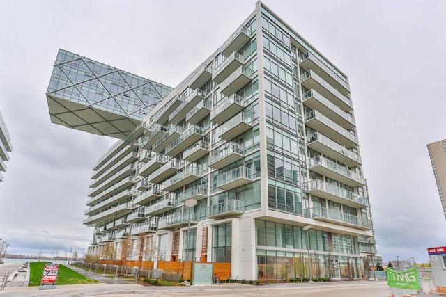 319 - 29 Queens Quay E, Condo with 1 bedrooms, 2 bathrooms and 1 parking in Toronto ON | Image 3