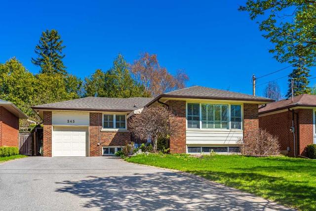 245 Harrygan Cres, House detached with 3 bedrooms, 2 bathrooms and 7 parking in Richmond Hill ON | Image 1