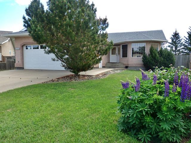 4205 47a Avenue, House detached with 5 bedrooms, 3 bathrooms and 2 parking in Vermilion AB | Image 1