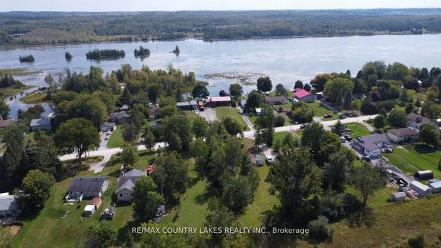 194 Mcguire Beach Rd, House detached with 2 bedrooms, 1 bathrooms and 4 parking in Kawartha Lakes ON | Image 28
