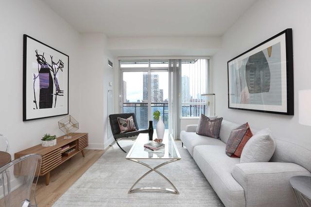 1305 - 28 Linden St, Condo with 2 bedrooms, 2 bathrooms and 0 parking in Toronto ON | Image 17