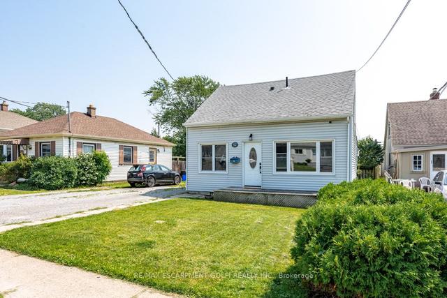 52 Bloomfield Ave, House detached with 3 bedrooms, 2 bathrooms and 4 parking in St. Catharines ON | Image 23