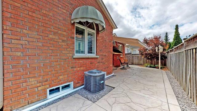 57 Manorwood Dr, House detached with 2 bedrooms, 3 bathrooms and 2 parking in Markham ON | Image 25