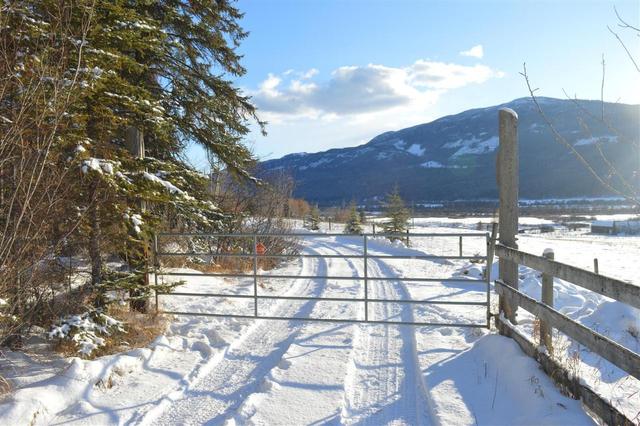 2755 Highway 95, House detached with 2 bedrooms, 1 bathrooms and null parking in East Kootenay G BC | Image 36