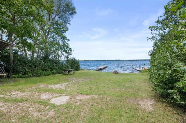 80 Maple Grove Rd, House detached with 2 bedrooms, 1 bathrooms and 2 parking in Kawartha Lakes ON | Image 26