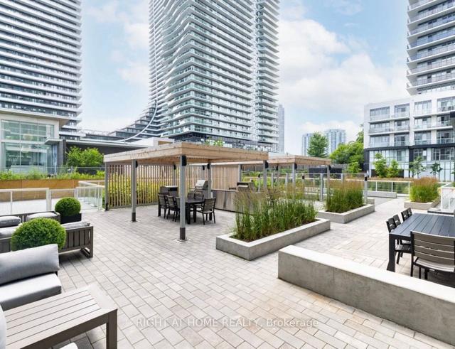1006 - 65 Annie Craig Dr, Condo with 2 bedrooms, 2 bathrooms and 1 parking in Toronto ON | Image 16