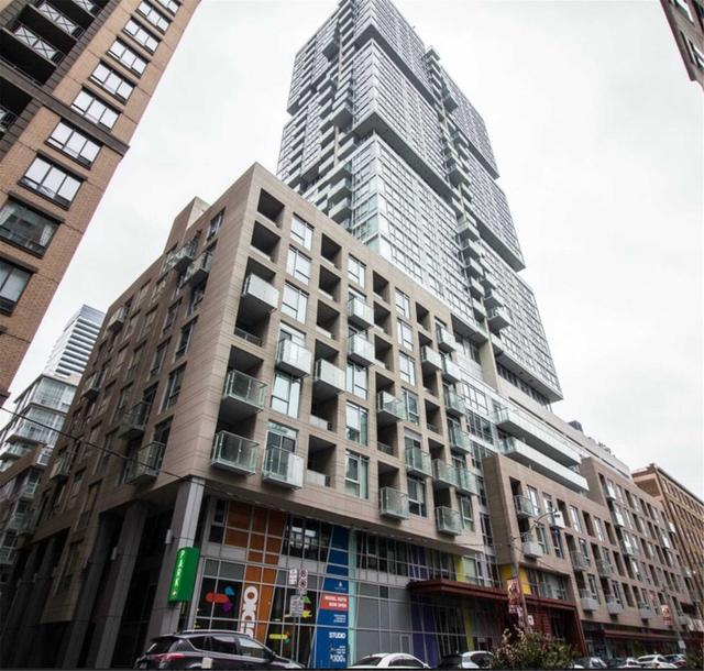 1410 - 30 Nelson St, Condo with 1 bedrooms, 1 bathrooms and 0 parking in Toronto ON | Image 1