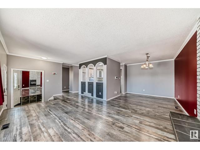 14227 116 St Nw, House detached with 4 bedrooms, 2 bathrooms and null parking in Edmonton AB | Image 9