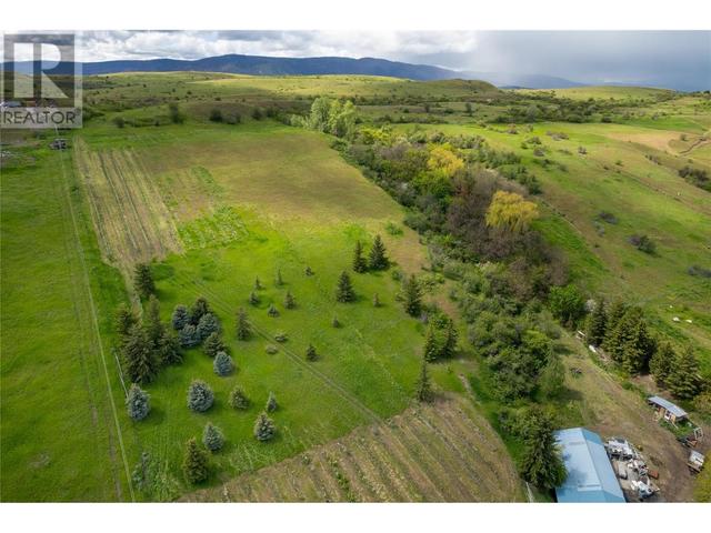 7850 Old Kamloops Road, House detached with 4 bedrooms, 3 bathrooms and 12 parking in North Okanagan B BC | Image 42