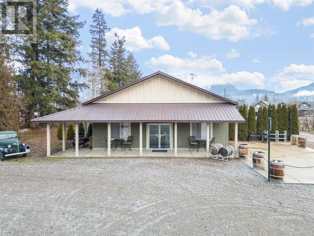 70 Waterside Road, Home with 5 bedrooms, 3 bathrooms and 20 parking in North Okanagan F BC | Image 67