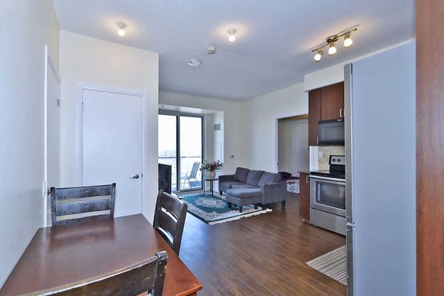 923 - 22 East Haven Dr, Condo with 2 bedrooms, 2 bathrooms and 1 parking in Toronto ON | Image 8