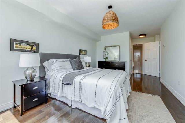418 - 45 Carlton St, Condo with 2 bedrooms, 2 bathrooms and 1 parking in Toronto ON | Image 2